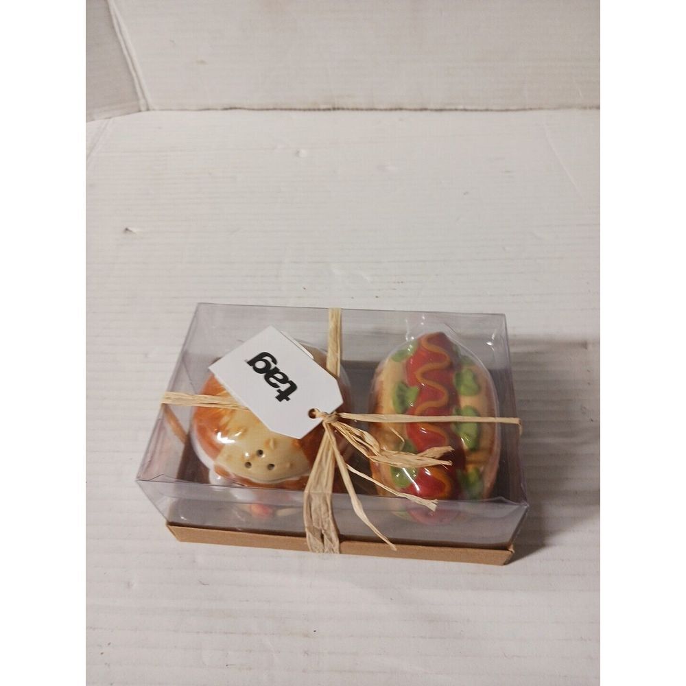 Tag Ceramic Salt Pepper Shakers Hamburger & Hot Dog Theme New In‎ Package
